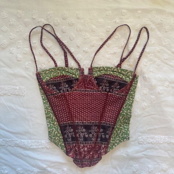 MIAOU “Aphex” Corset in Burgundy - Picture 6 of 8